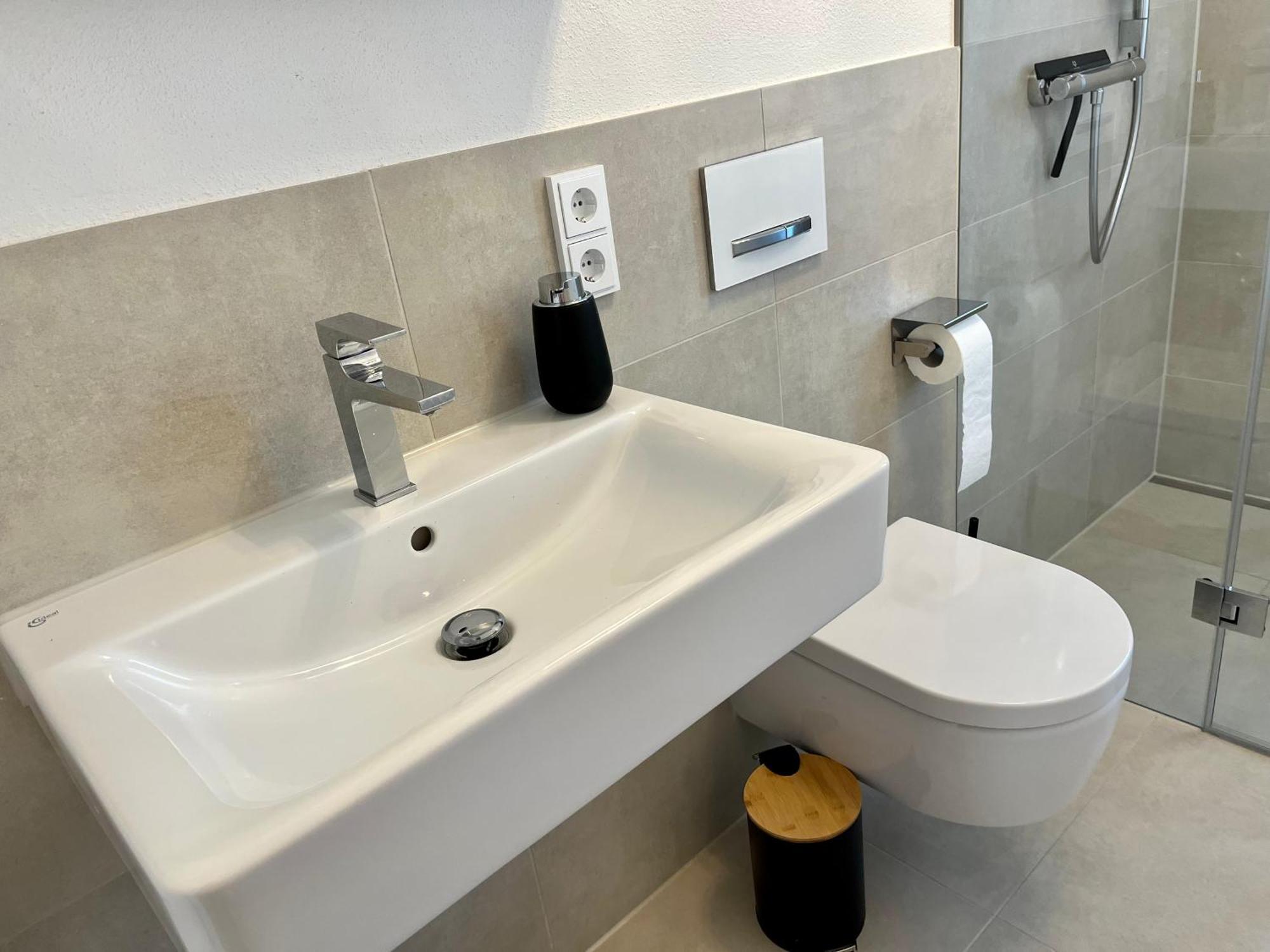 Uniqe I 90Qm I Terrasse Apartment Rosenheim Ngoại thất bức ảnh