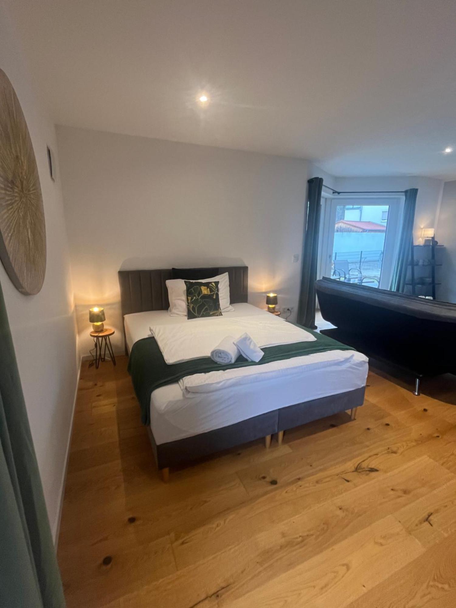 Uniqe I 90Qm I Terrasse Apartment Rosenheim Ngoại thất bức ảnh